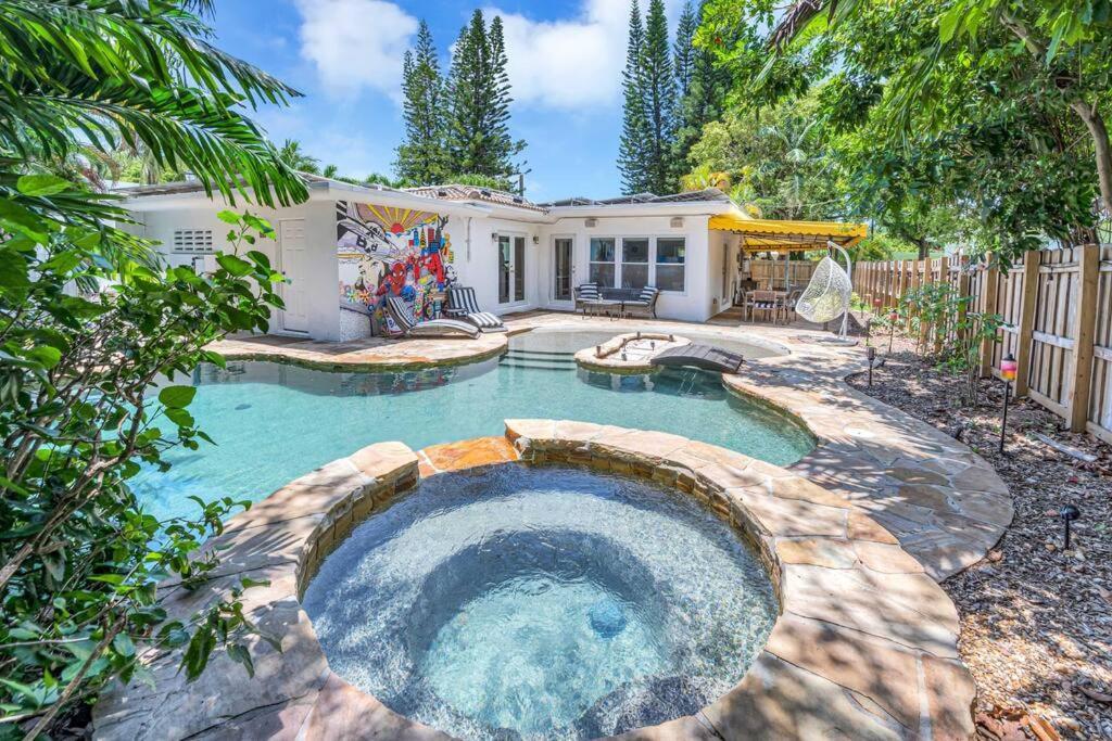 Вилла Modern Tropical Pool House North Miami Hot Tub Экстерьер фото